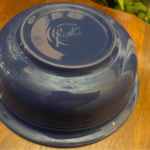 Lovely Pair of Vintage Cobalt Blue Fiesta Dinnerware 8 1/2” Nappy Bowls - Picture 5 of 10